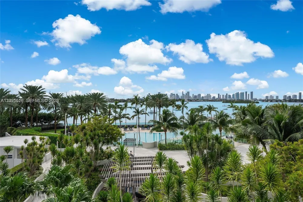 1500 Bay Rd #416S Miami Beach, FL 33139
