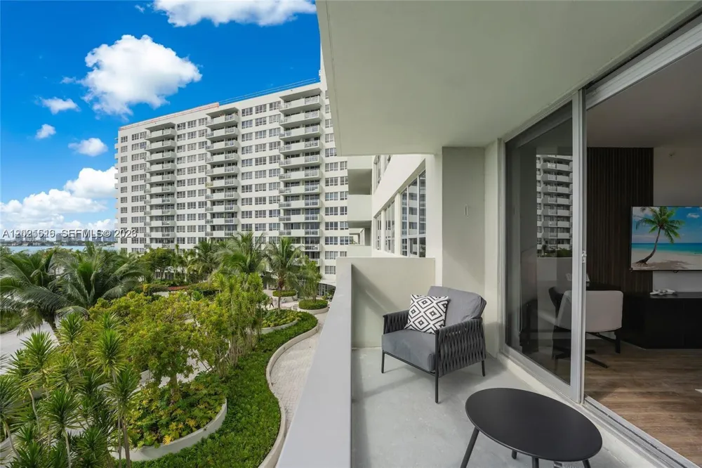1500 Bay Rd #416S Miami Beach, FL 33139
