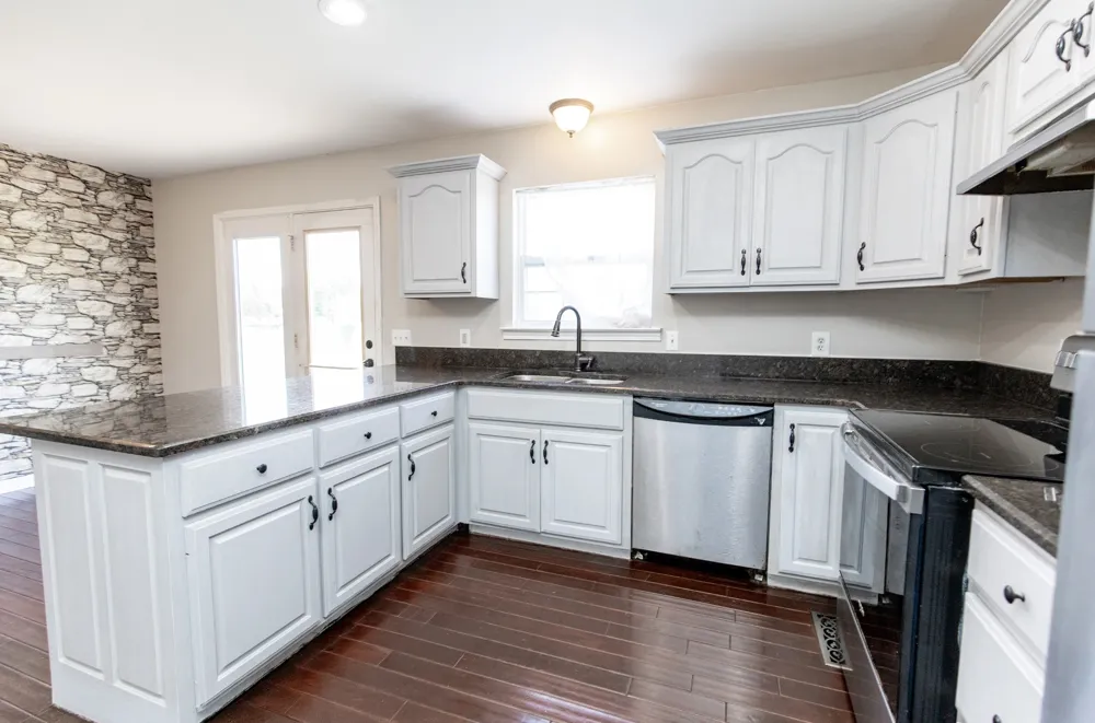 443 Clearview Rd Cottontown, TN 37048