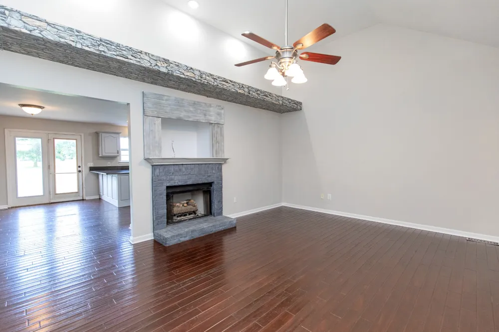 443 Clearview Rd Cottontown, TN 37048