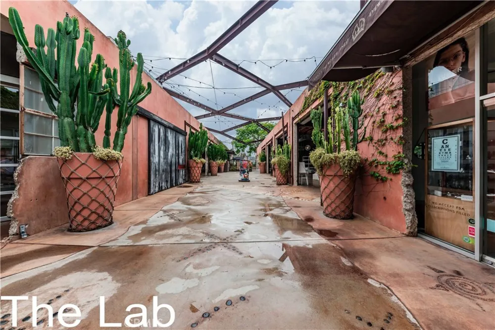 2803 S Fairview #C Santa Ana, CA 92704