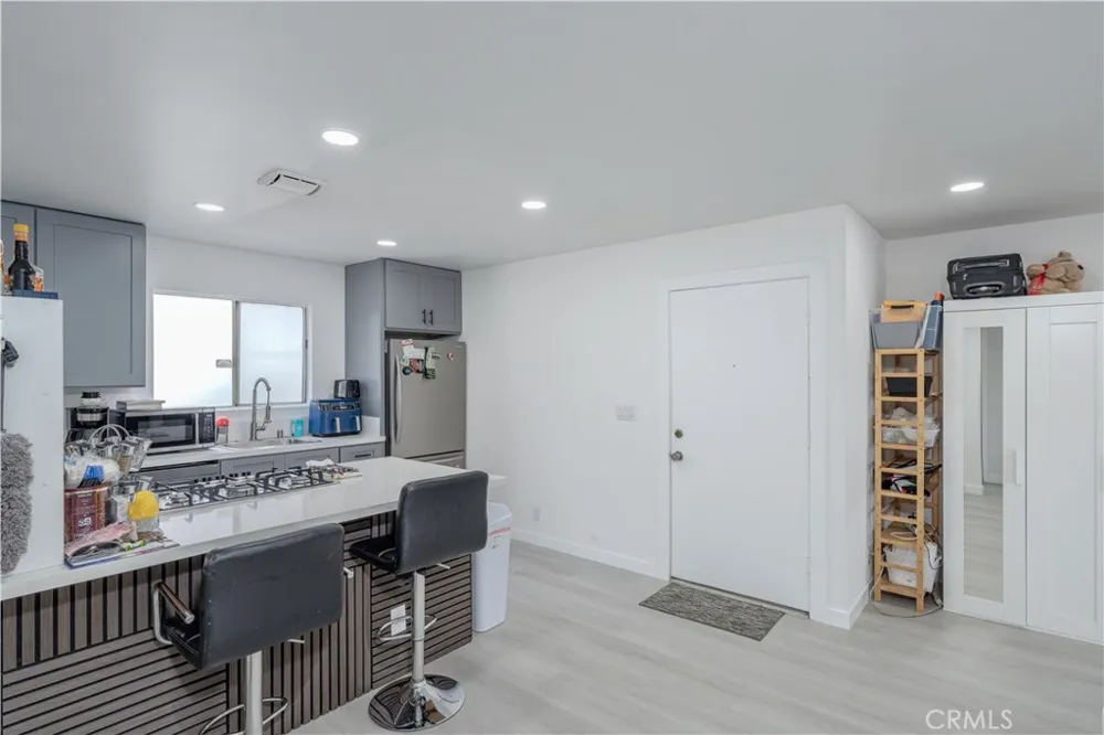 2803 S Fairview #C Santa Ana, CA 92704