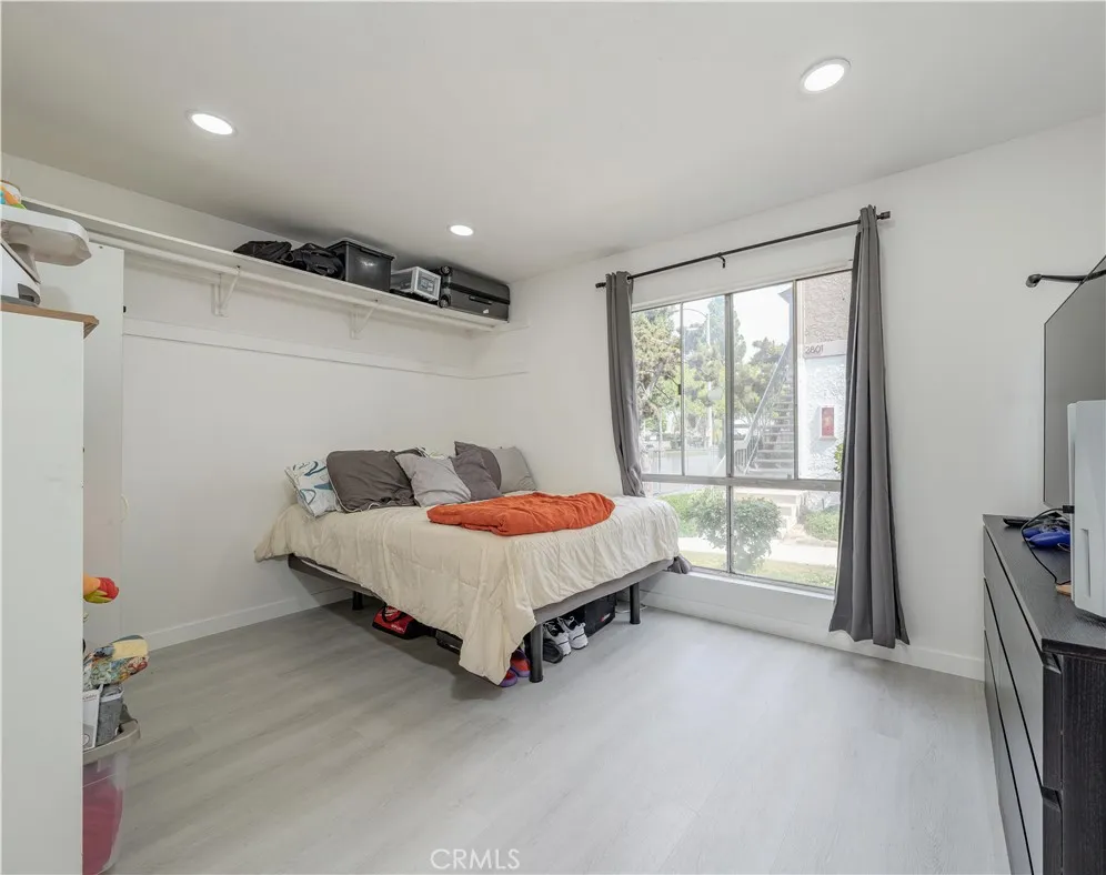 2803 S Fairview #C Santa Ana, CA 92704