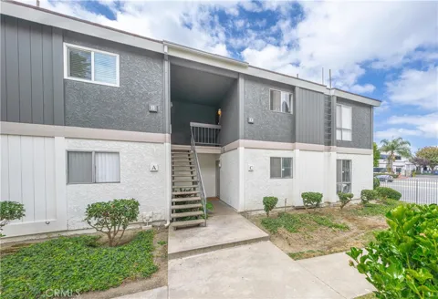 2803 S Fairview #C