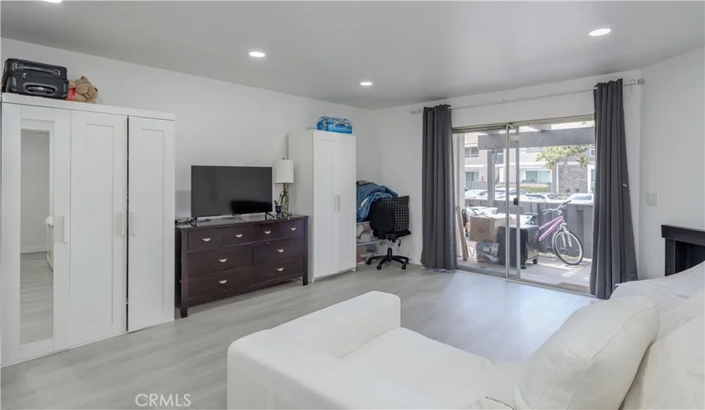 2803 S Fairview #C Santa Ana, CA 92704