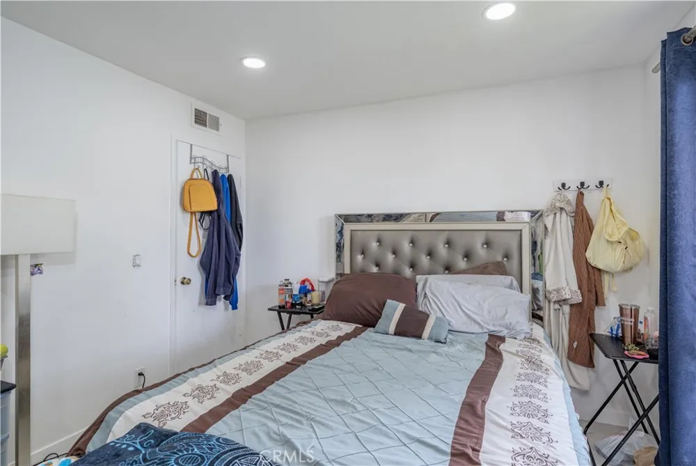 2803 S Fairview #C Santa Ana, CA 92704