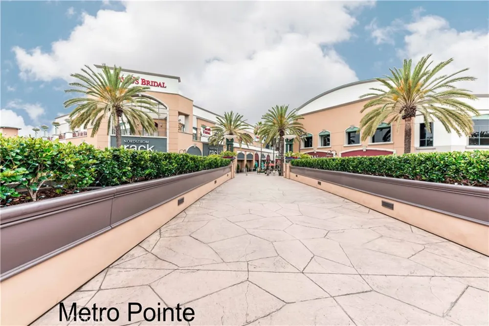 2803 S Fairview #C Santa Ana, CA 92704