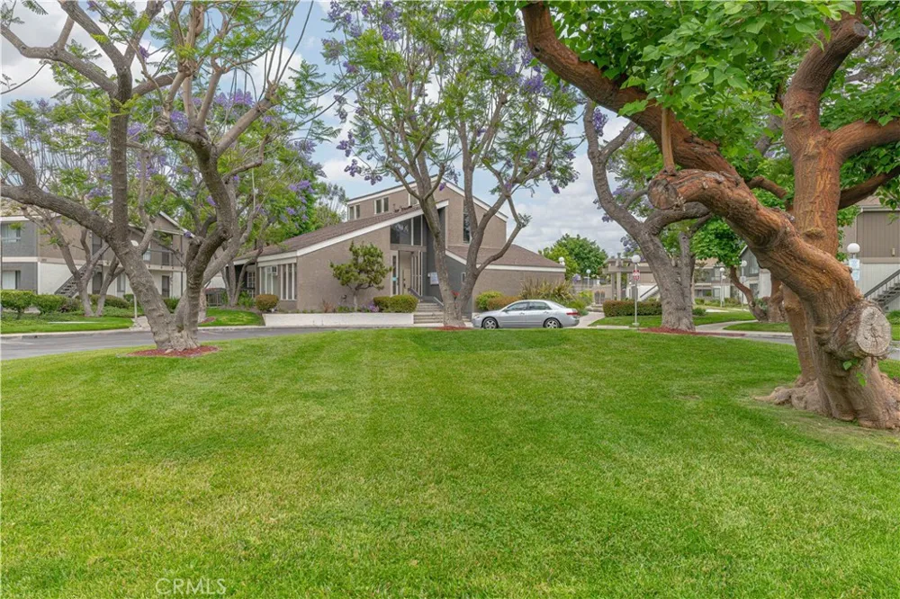 2803 S Fairview #C Santa Ana, CA 92704