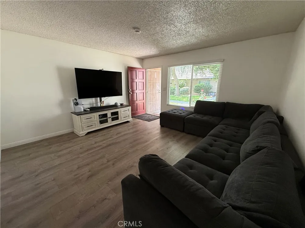 521 S Lyon #85 Santa Ana, CA 92701