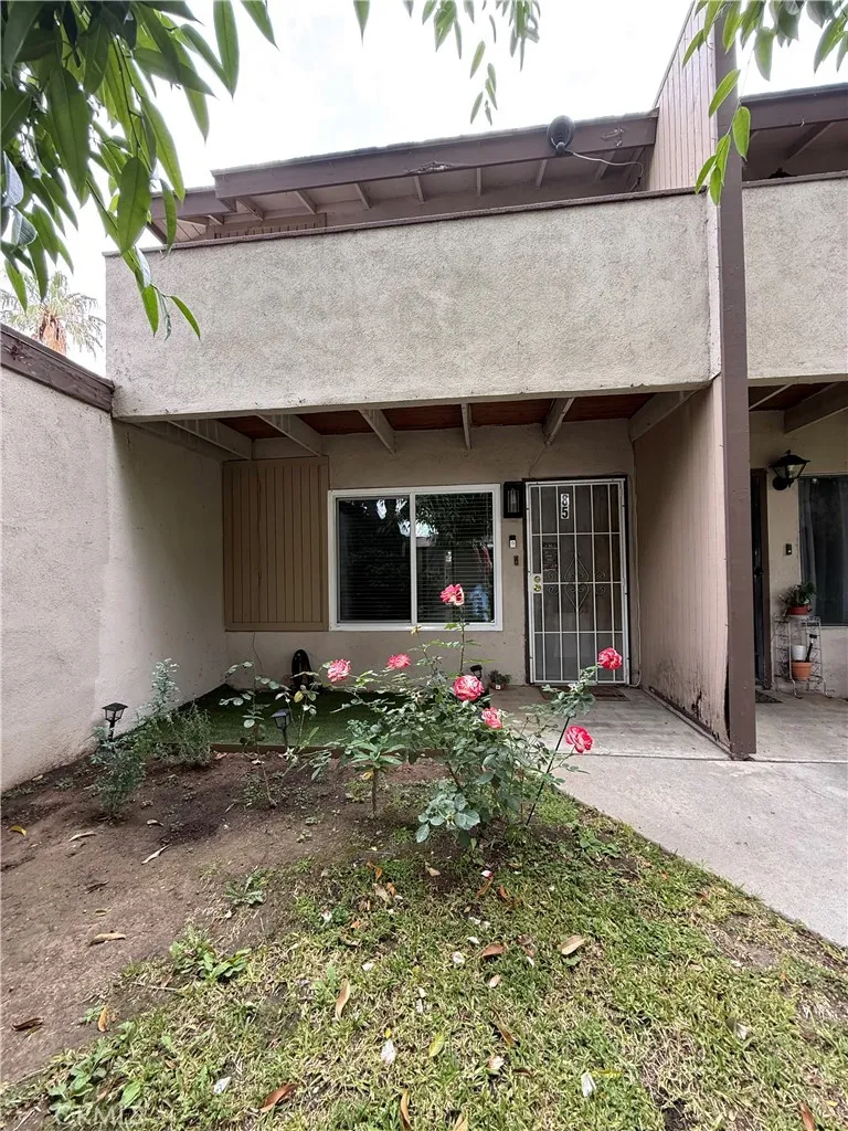 521 S Lyon #85 Santa Ana, CA 92701