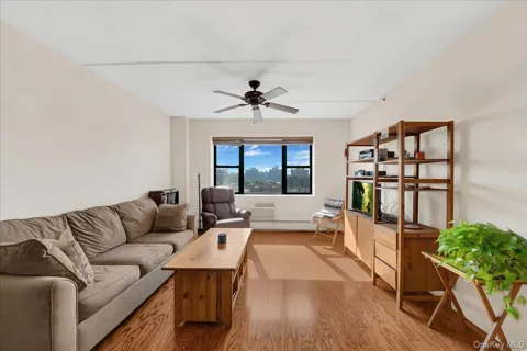 1275 Grant Avenue #10E