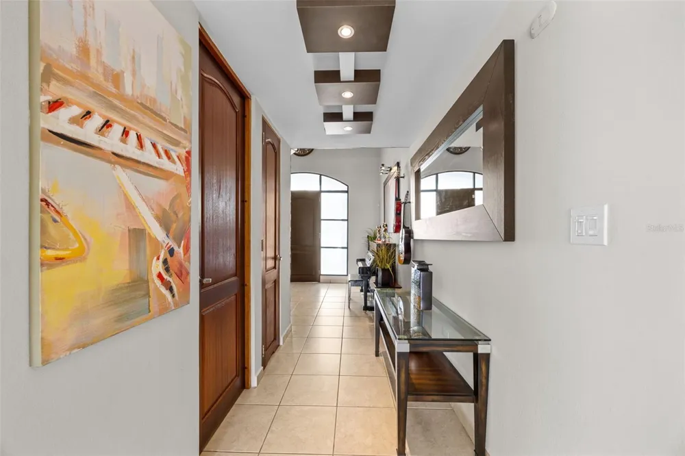 677 PASEO LOS CORALES I, MAR INDICO ST #F-10 Dorado, PR 00646