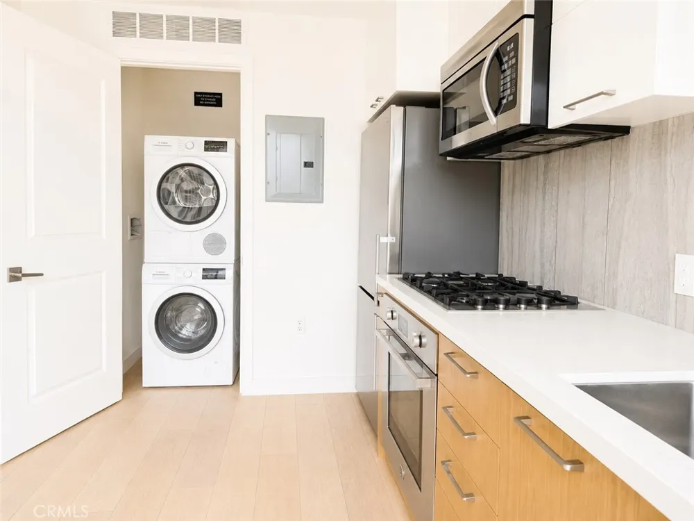 400 S Broadway #601 Los Angeles, CA 90013