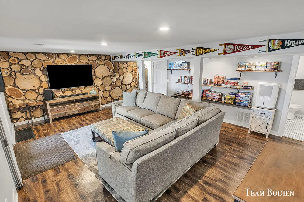 11320 Alpine Road Canadian Lakes, MI 49346