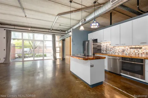 322 E Harrison Avenue #4