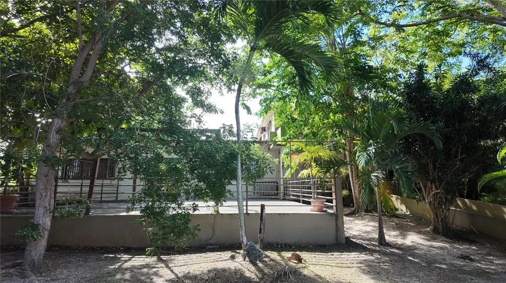 690 LOS NABORIAS STREET Vega Alta, PR 00692