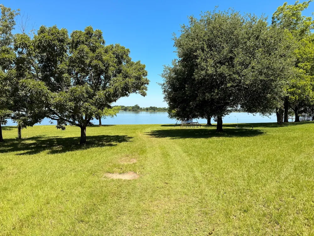 2152 Lcr 882 Jewett, TX 75846