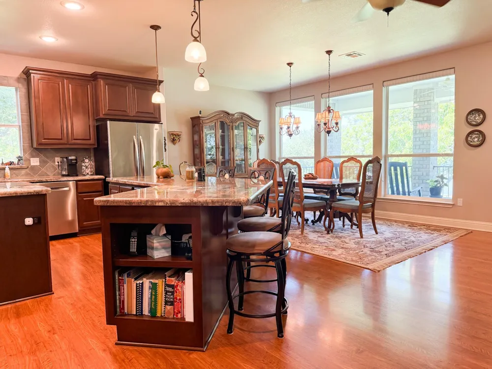 2152 Lcr 882 Jewett, TX 75846