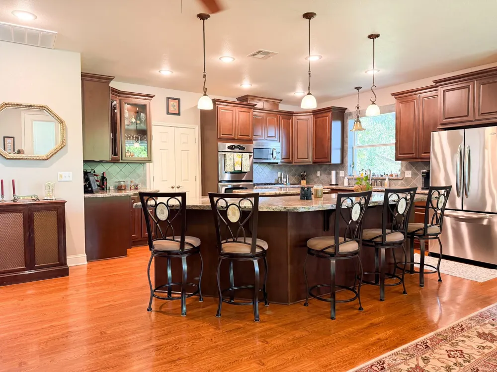 2152 Lcr 882 Jewett, TX 75846