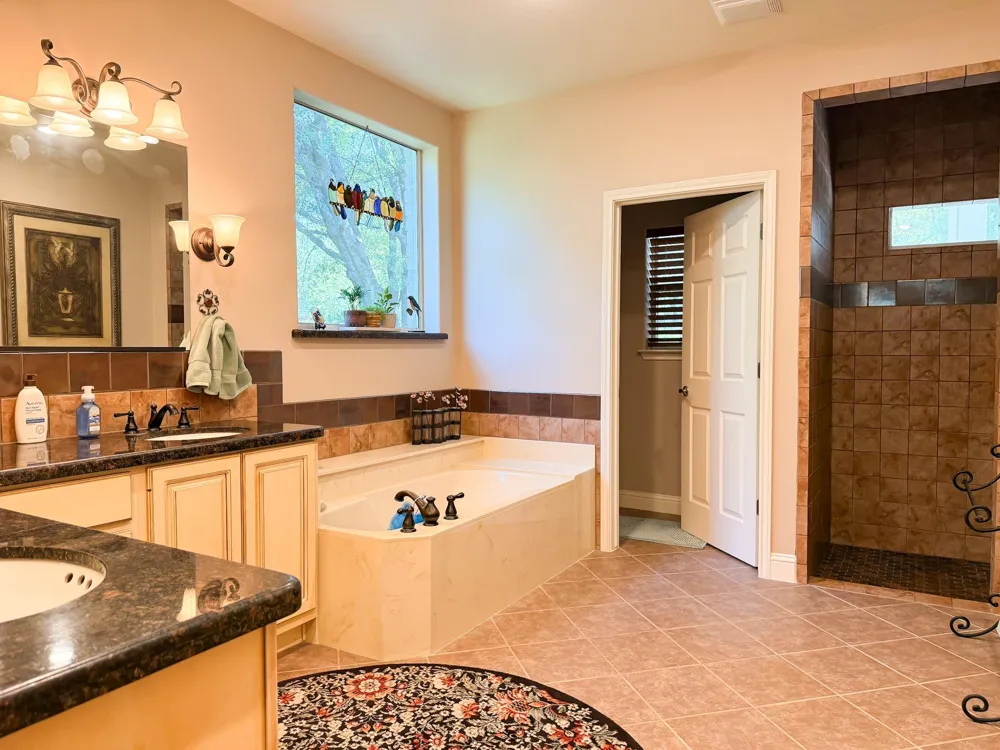 2152 Lcr 882 Jewett, TX 75846