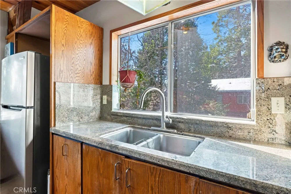 26509 Lake Forest Drive Twin Peaks, CA 92391