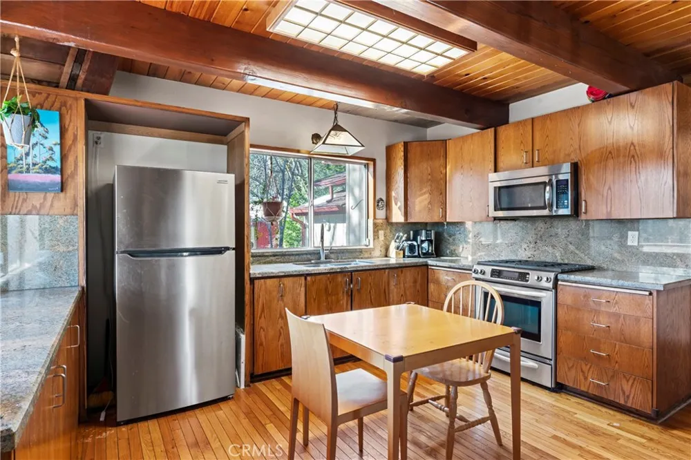 26509 Lake Forest Drive Twin Peaks, CA 92391