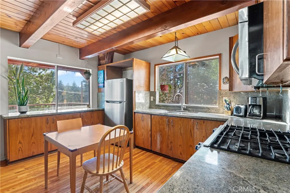 26509 Lake Forest Drive Twin Peaks, CA 92391