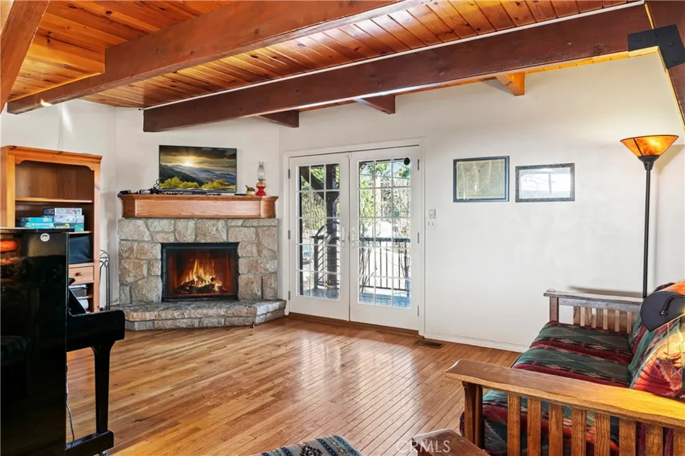 26509 Lake Forest Drive Twin Peaks, CA 92391