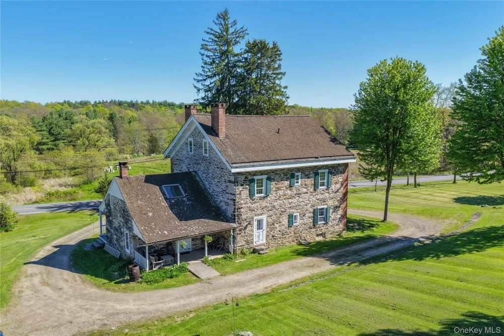 652 Albany Post Road New Paltz, NY 12561