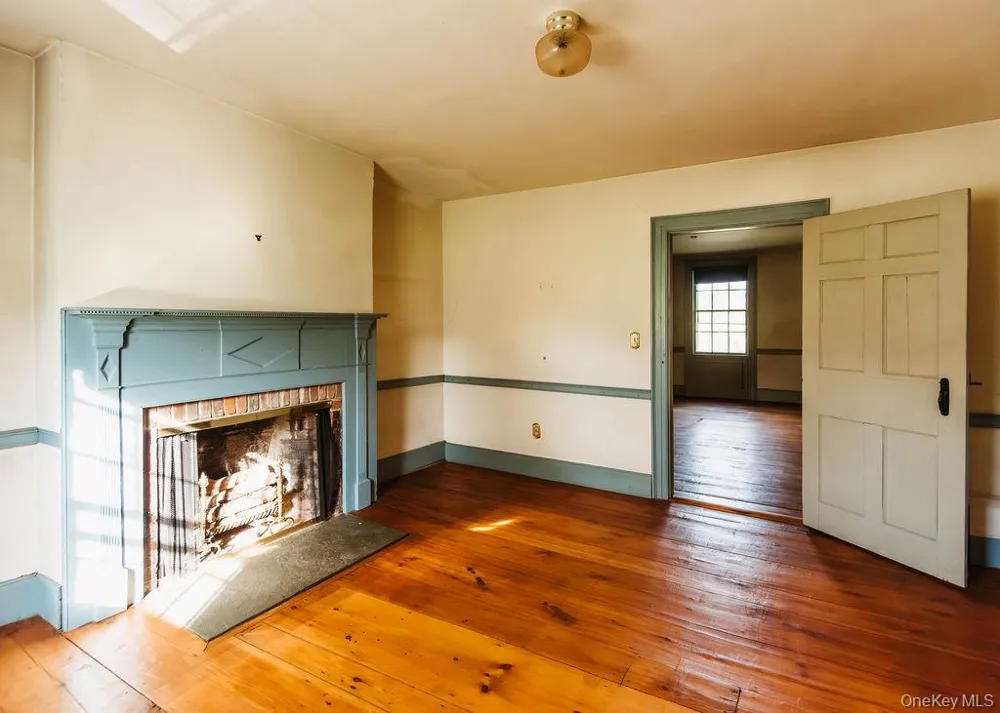 652 Albany Post Road New Paltz, NY 12561