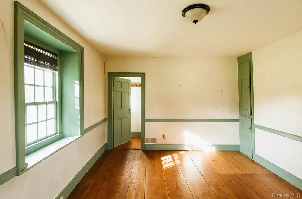 652 Albany Post Road New Paltz, NY 12561