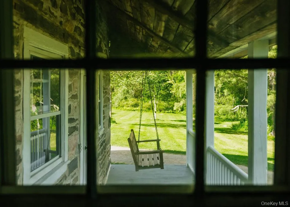 652 Albany Post Road New Paltz, NY 12561