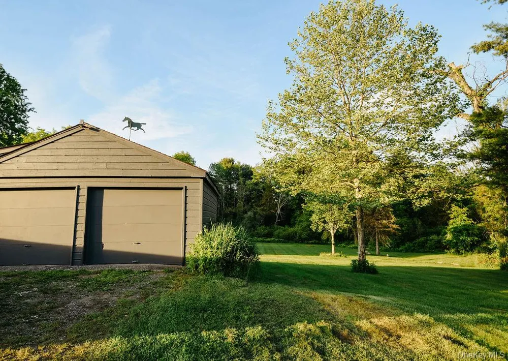 652 Albany Post Road New Paltz, NY 12561