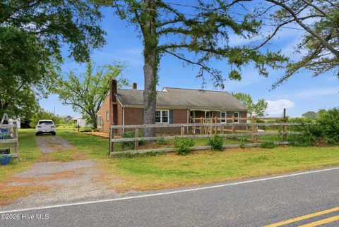 22 Hackley Road
