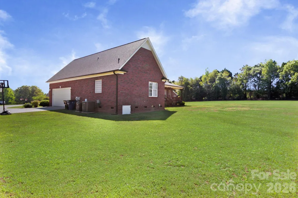 2318 Cardinal Ridge Lane Wingate, NC 28174