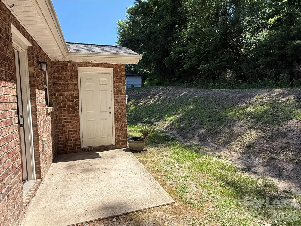 919 Flint Street Lincolnton, NC 28092