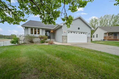 3592 County Road 82 NW