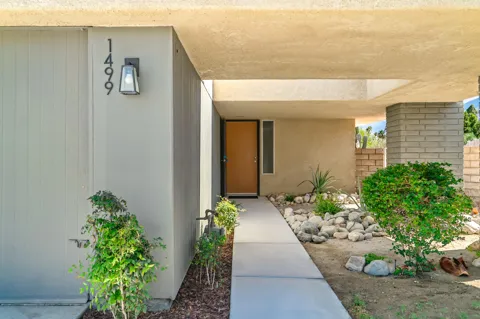 1499 Sunflower Circle