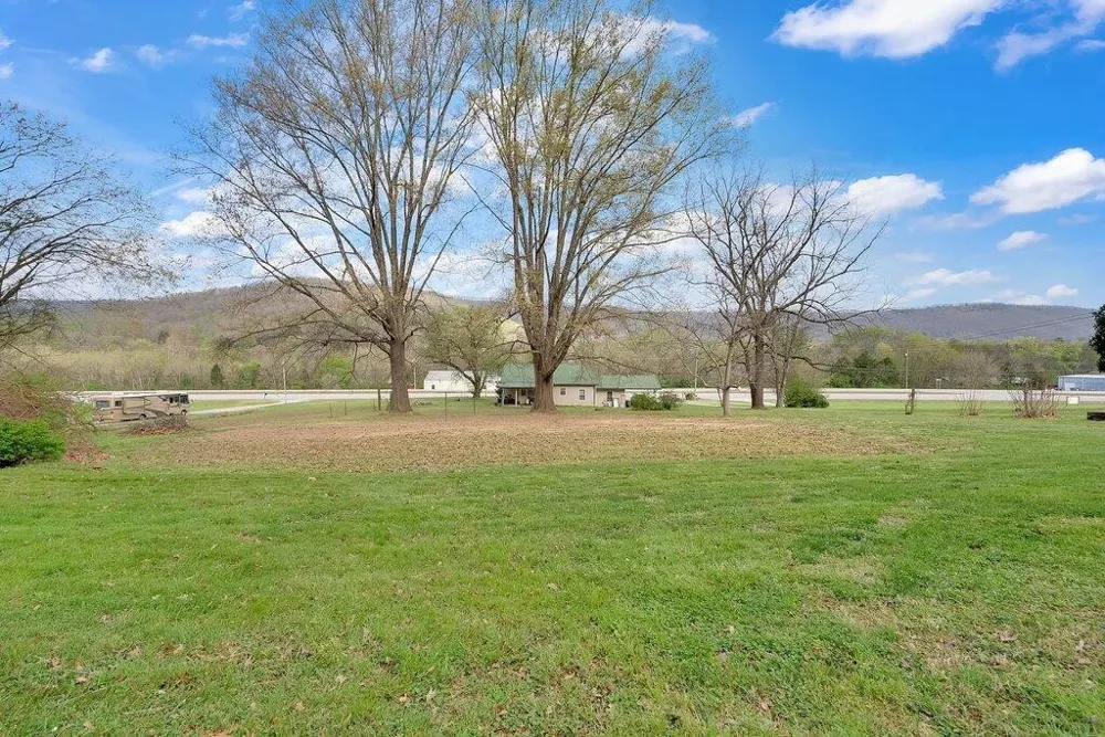 29088 Rhea County Highway Spring City, TN 37381
