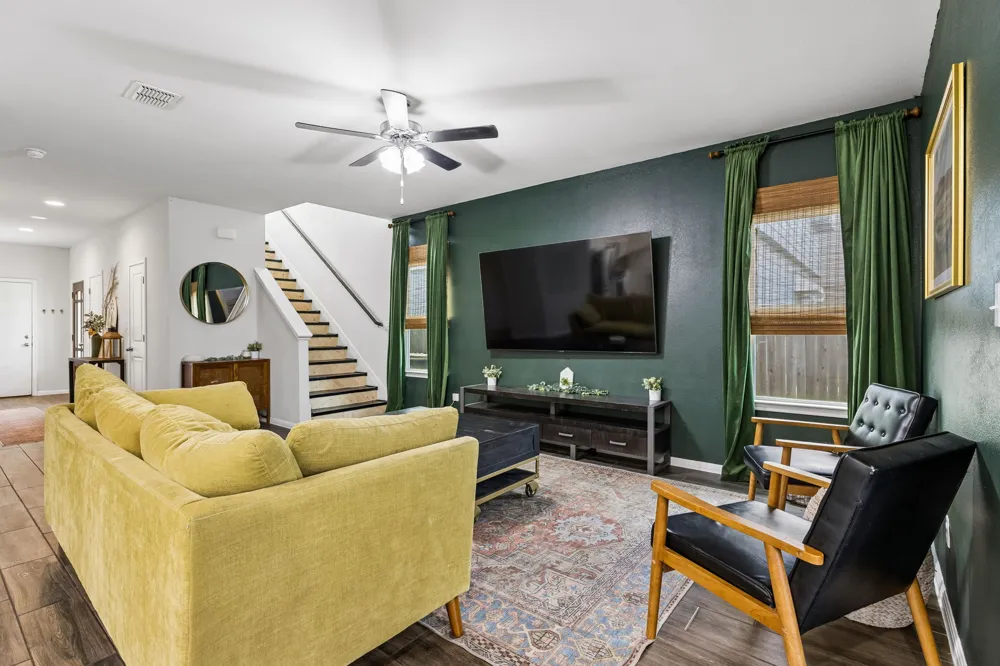 2851 Brand Iron Drive San Marcos, TX 78666