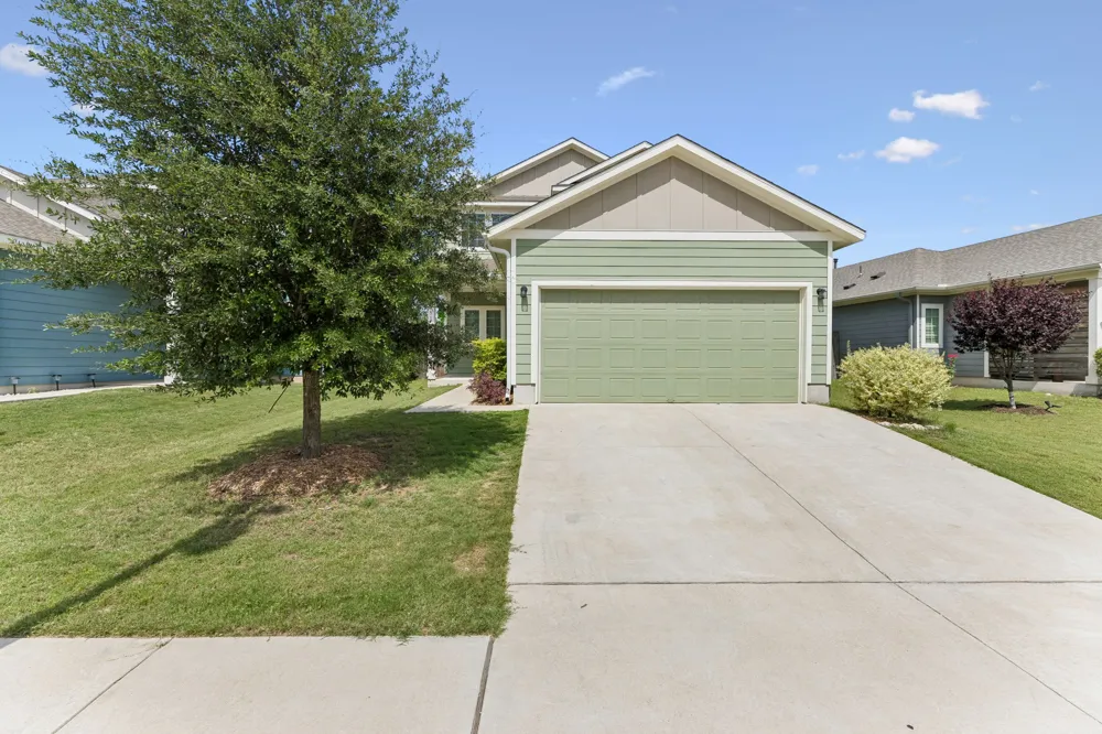 2851 Brand Iron Drive San Marcos, TX 78666