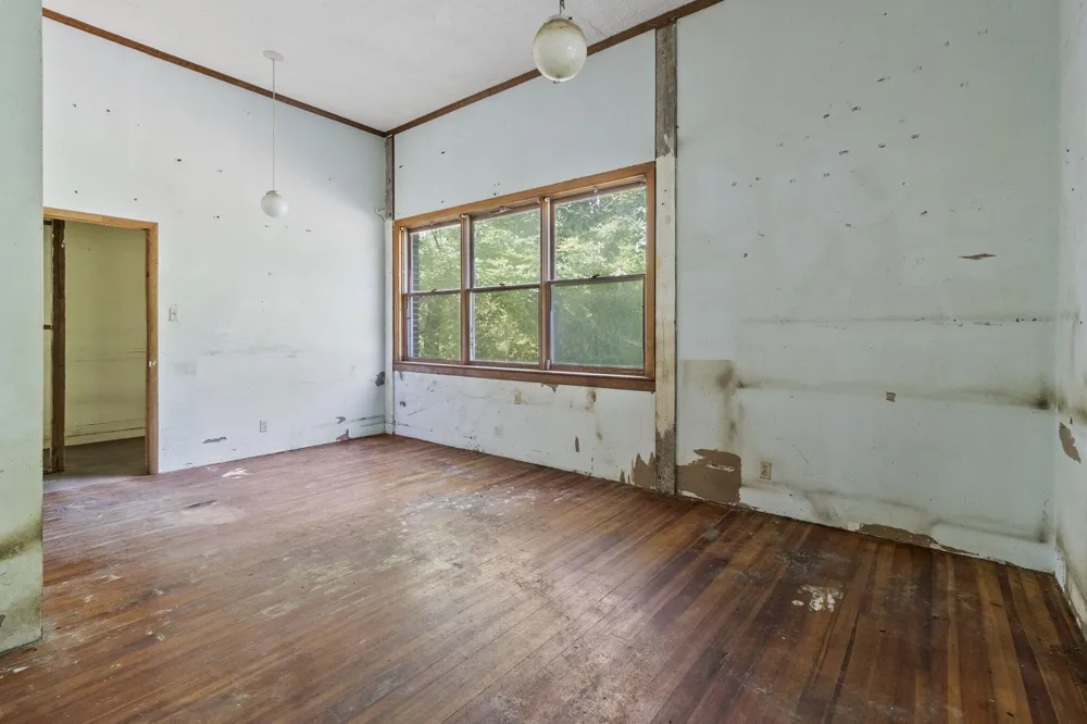11021 Hixson Pike Soddy Daisy, TN 37379
