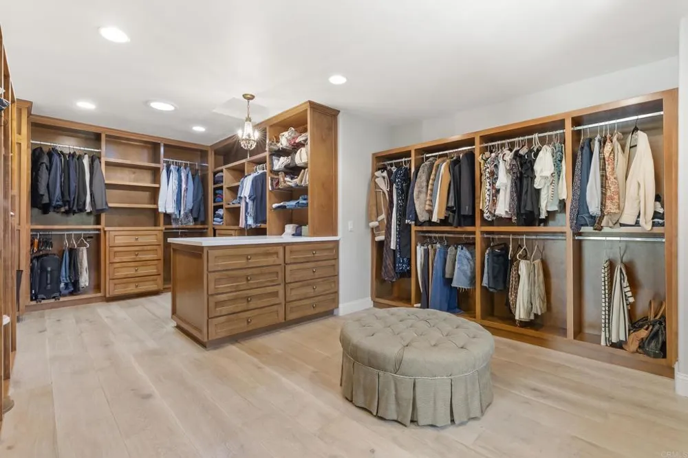 16560 El Camino Real Rancho Santa Fe, CA 92067