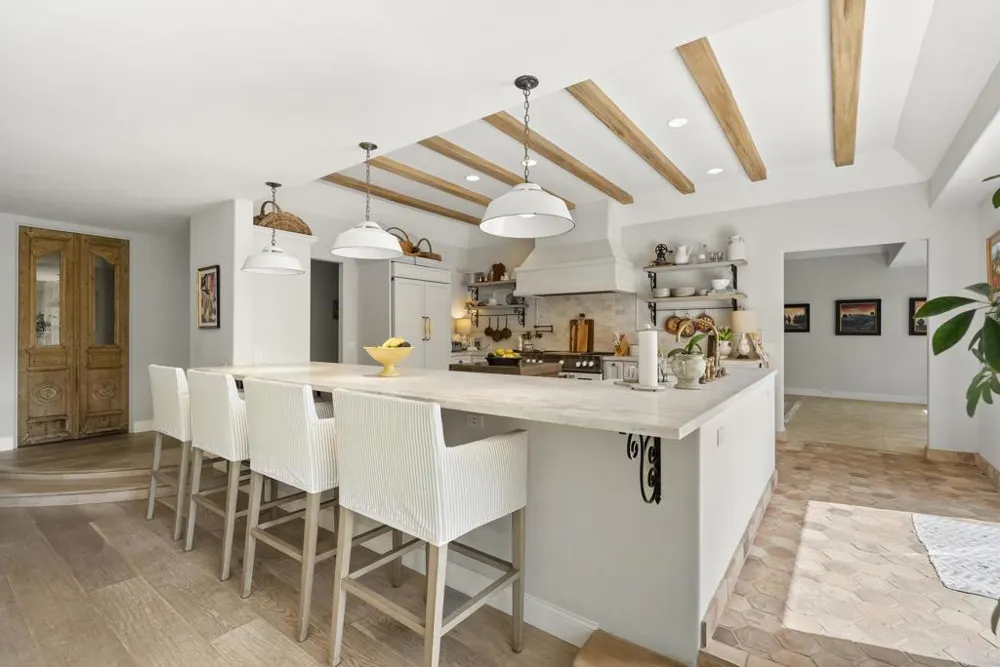 16560 El Camino Real Rancho Santa Fe, CA 92067