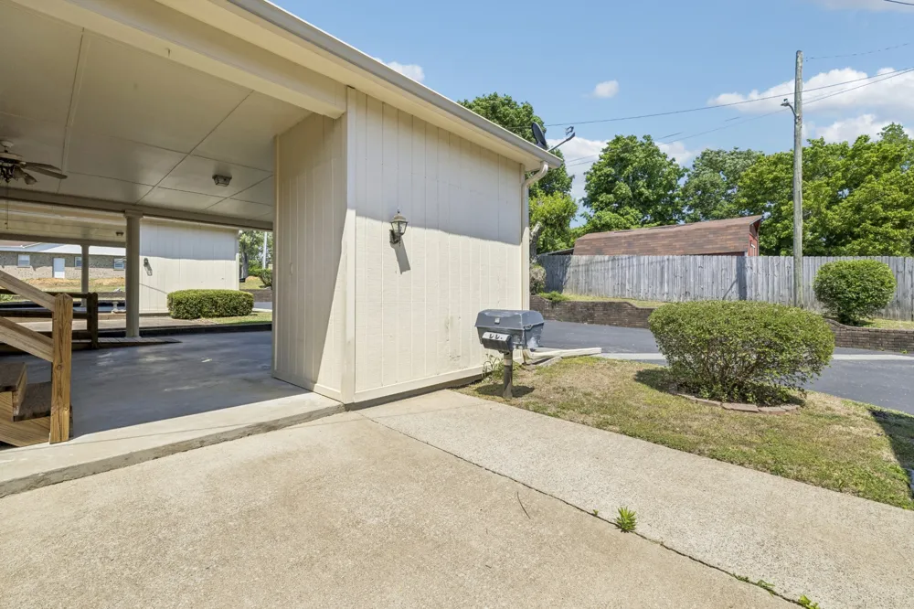 2204 Ruth St #9 Springfield, TN 37172