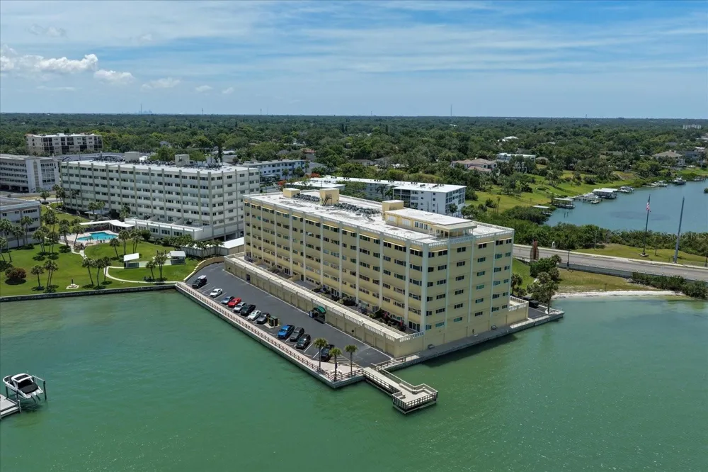 100 BLUFF VIEW DRIVE #506C Belleair Bluffs, FL 33770