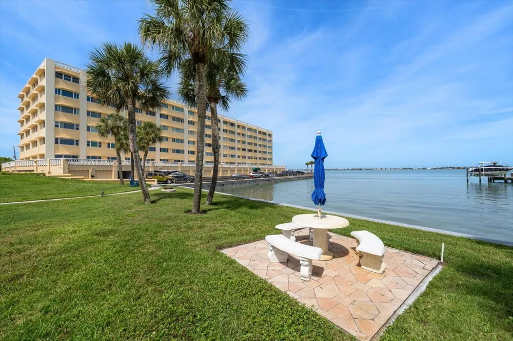 100 BLUFF VIEW DRIVE #506C Belleair Bluffs, FL 33770