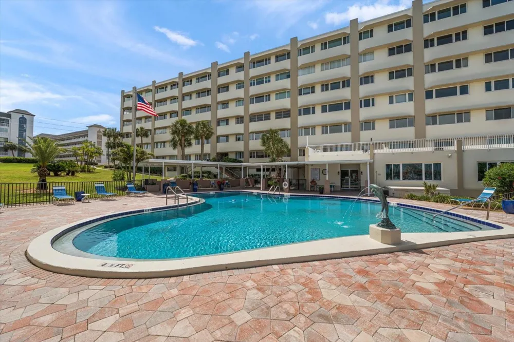 100 BLUFF VIEW DRIVE #506C Belleair Bluffs, FL 33770