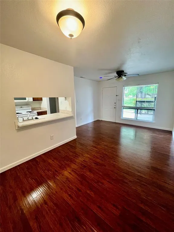 1705 Crossing Place #132C Austin, TX 78741