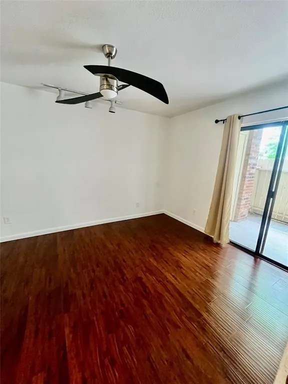 1705 Crossing Place #132C Austin, TX 78741